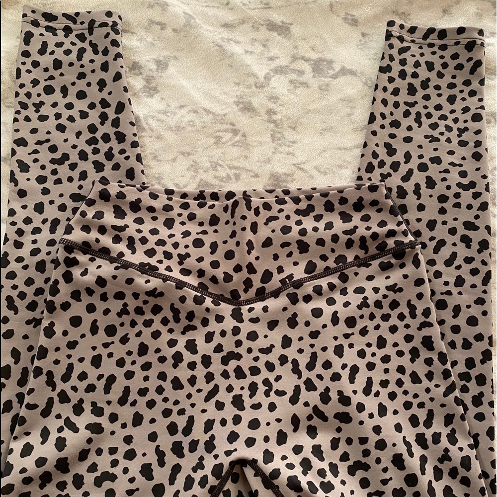 Balance Athletica Snow Leopard Ascend pant